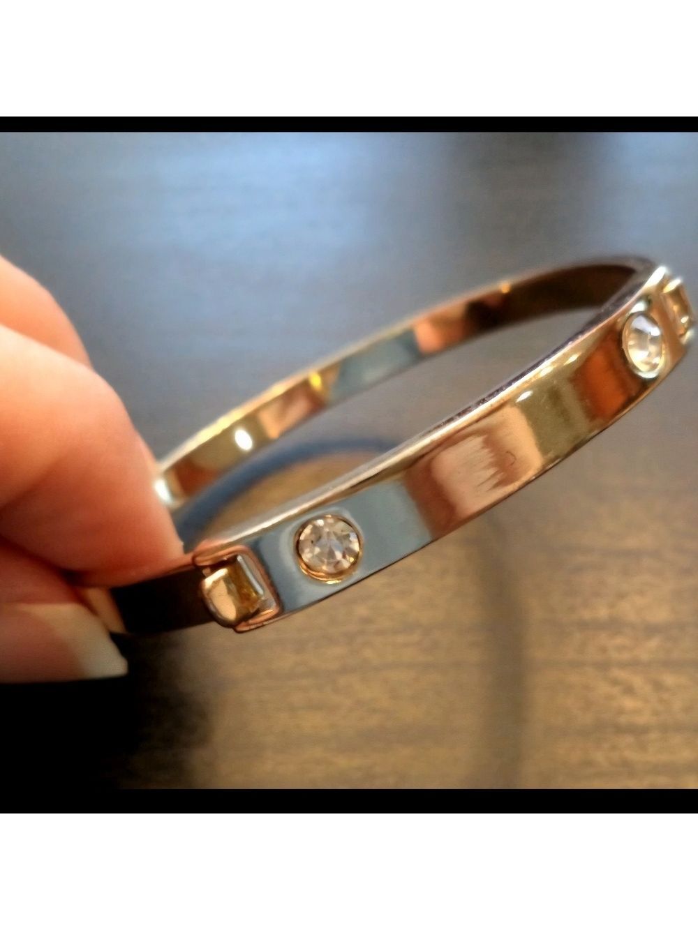 ANN TAYLOR GOLD TONE HINGED 6.5" BRACELET